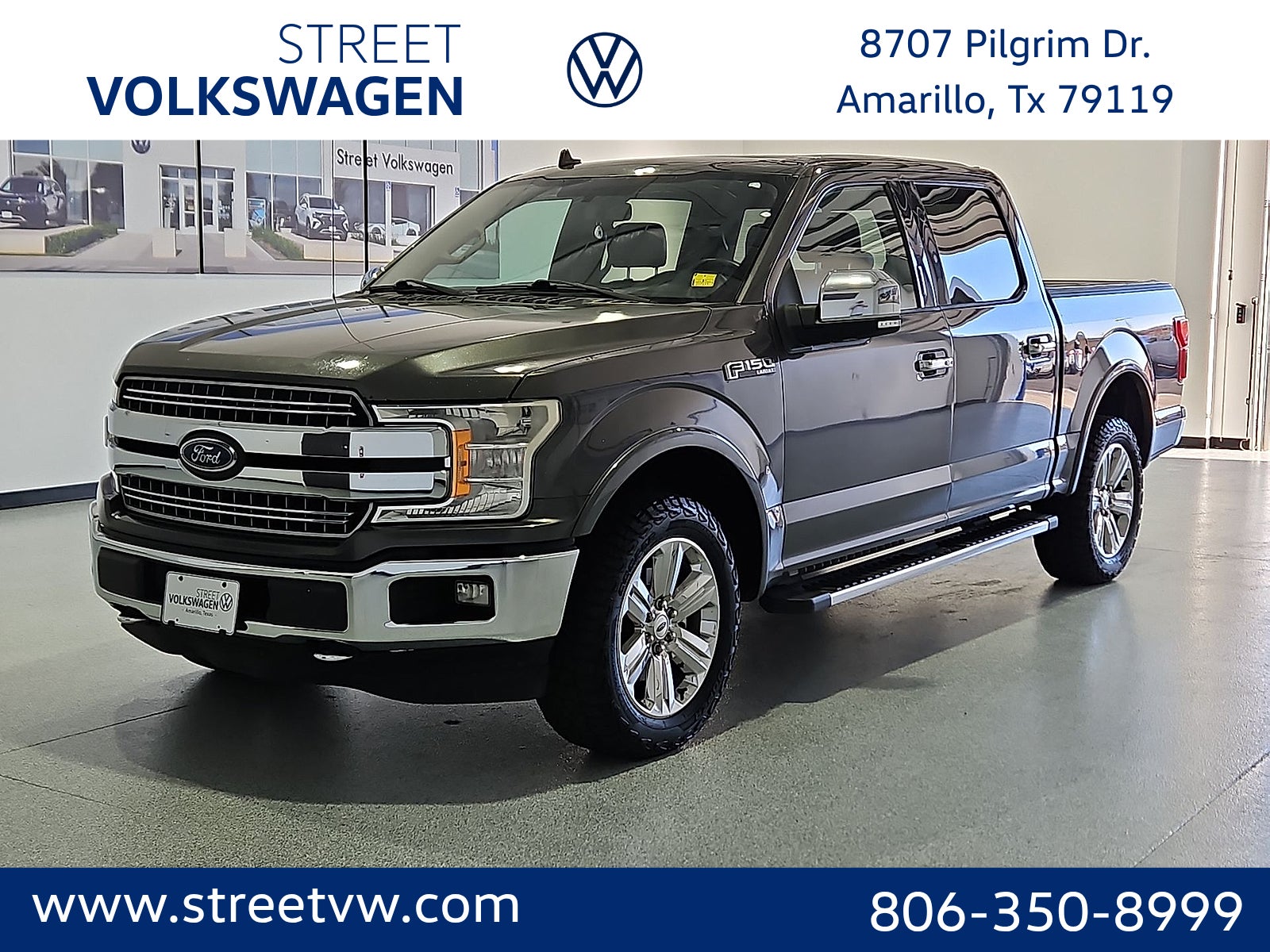 2018 Ford F-150 LARIAT in Magnetic — front three-quarter view