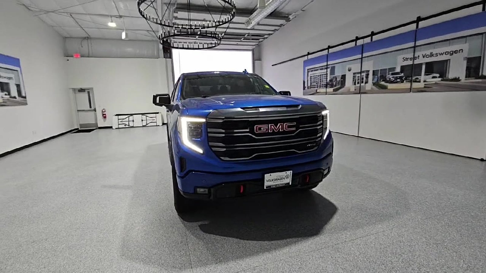 2022 GMC Sierra 1500 — interior view