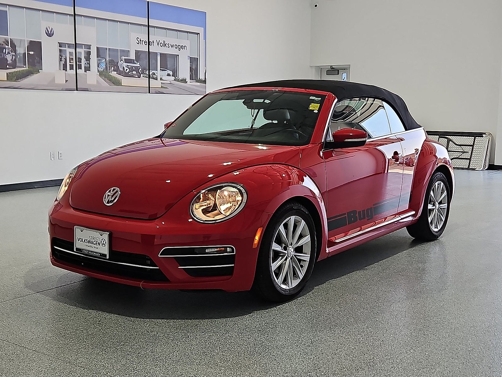 2019 Volkswagen Beetle — interior view